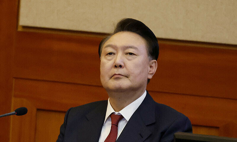 尹总统因涉嫌在韩国实施戒严令期间造反而被起诉